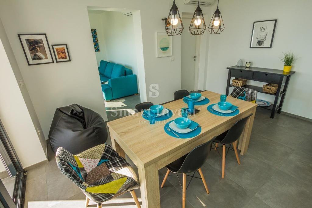 IKA - OPRIĆ, villa con 4 appartamenti e vista panoramica sul mare