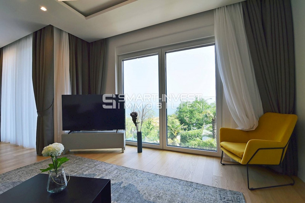 OPATIJA - CENTER, Luxury villa with 6 apartment and sea view