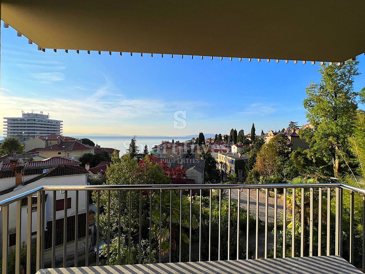 OPATIJA - CENTER, LUXURY APARTMENT WITH SEA VIEW AND GARAGE