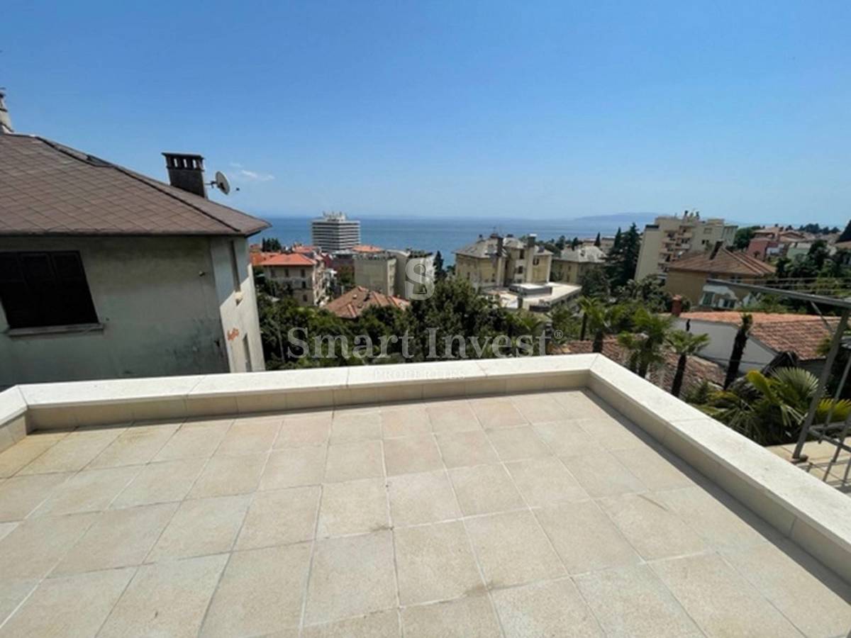 OPATIJA, 3-bedrooms apartment with sea view and parking