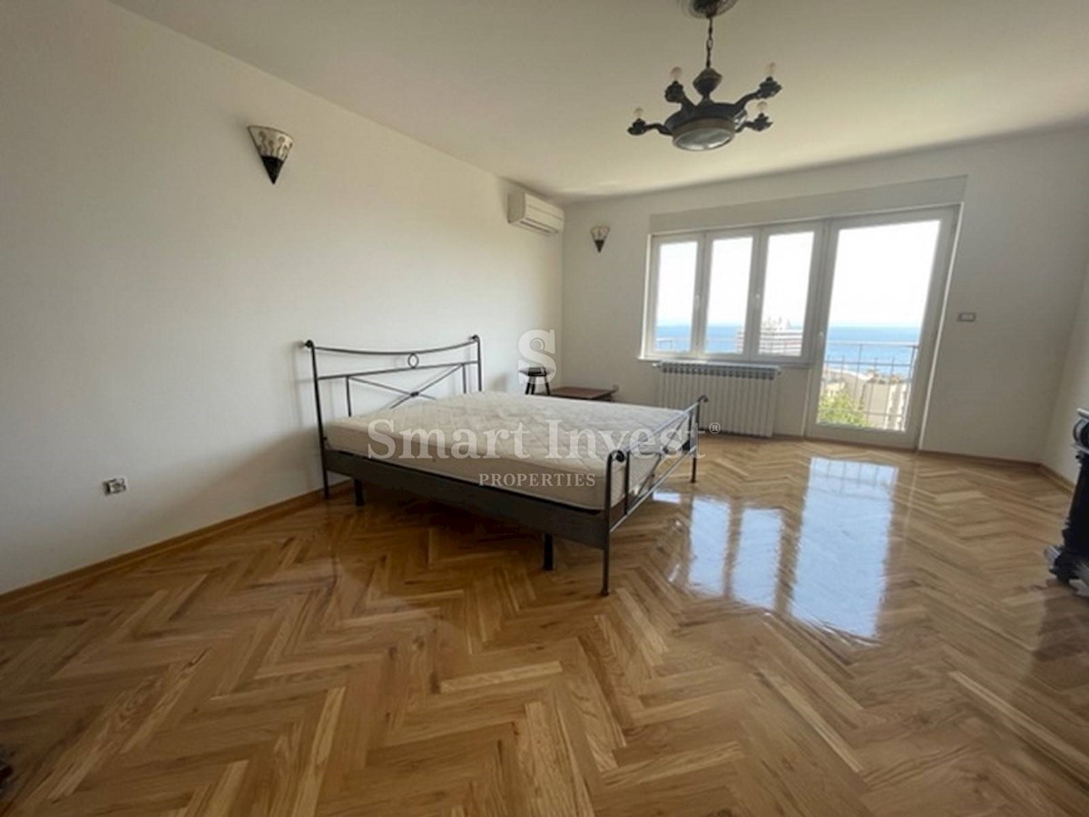 OPATIJA, 3-bedrooms apartment with sea view and parking