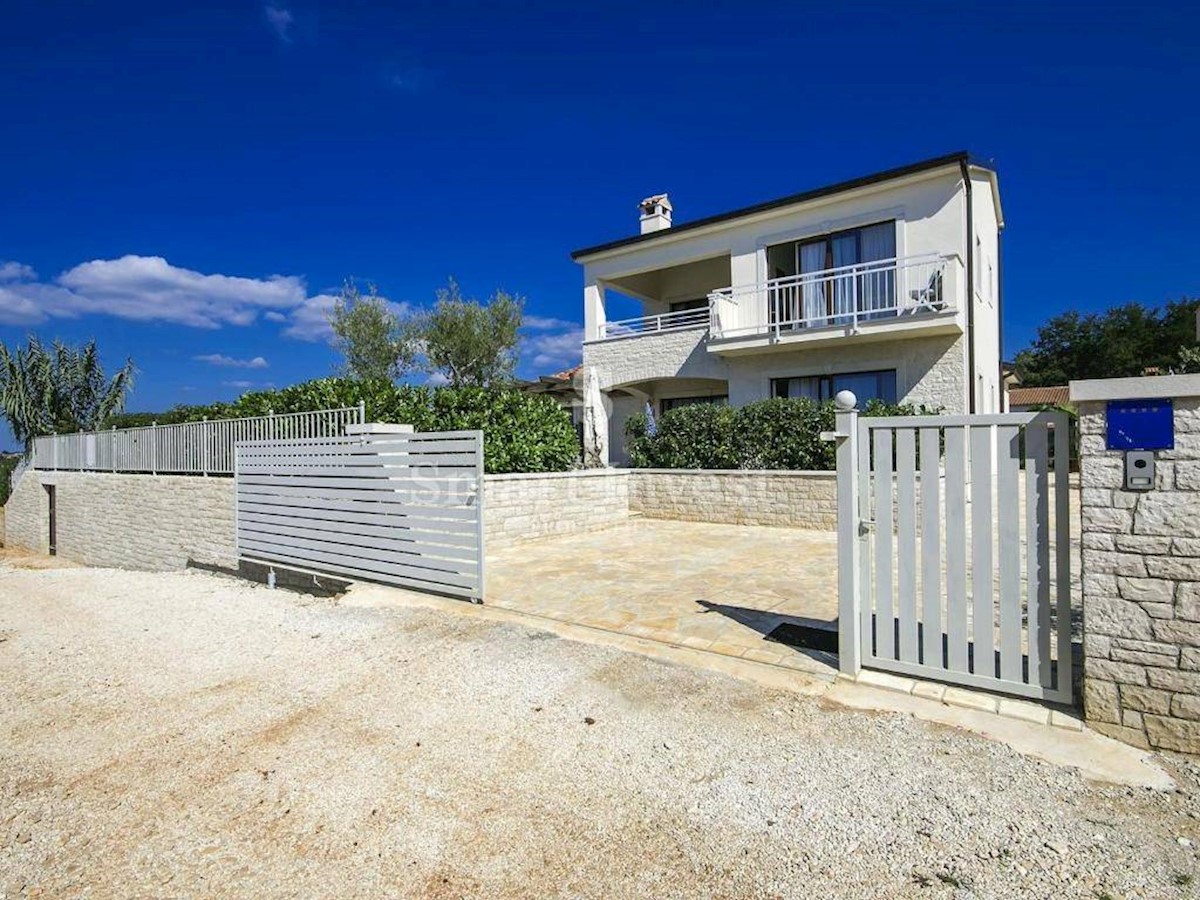 ISTRIA - POREČ vicinity, 3-BEDROOMS VILLA WITH PANORAMIC SEA VIEW