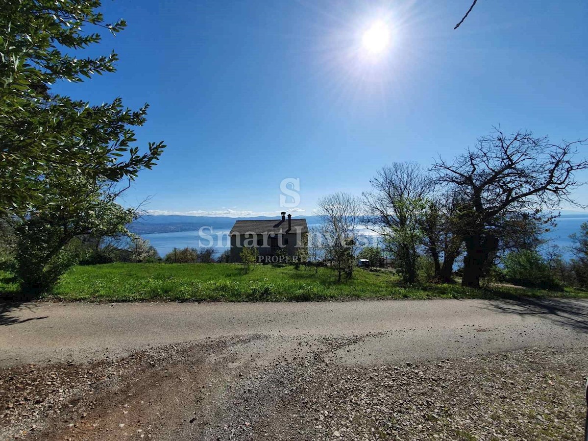 LAURANA - LIGANJ, Tenuta con vecchie case e vista mare, in vendita