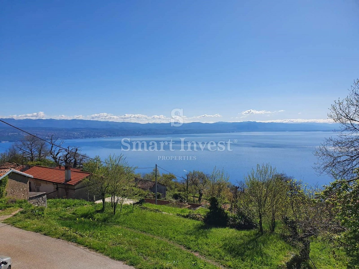 LAURANA - LIGANJ, Tenuta con vecchie case e vista mare, in vendita