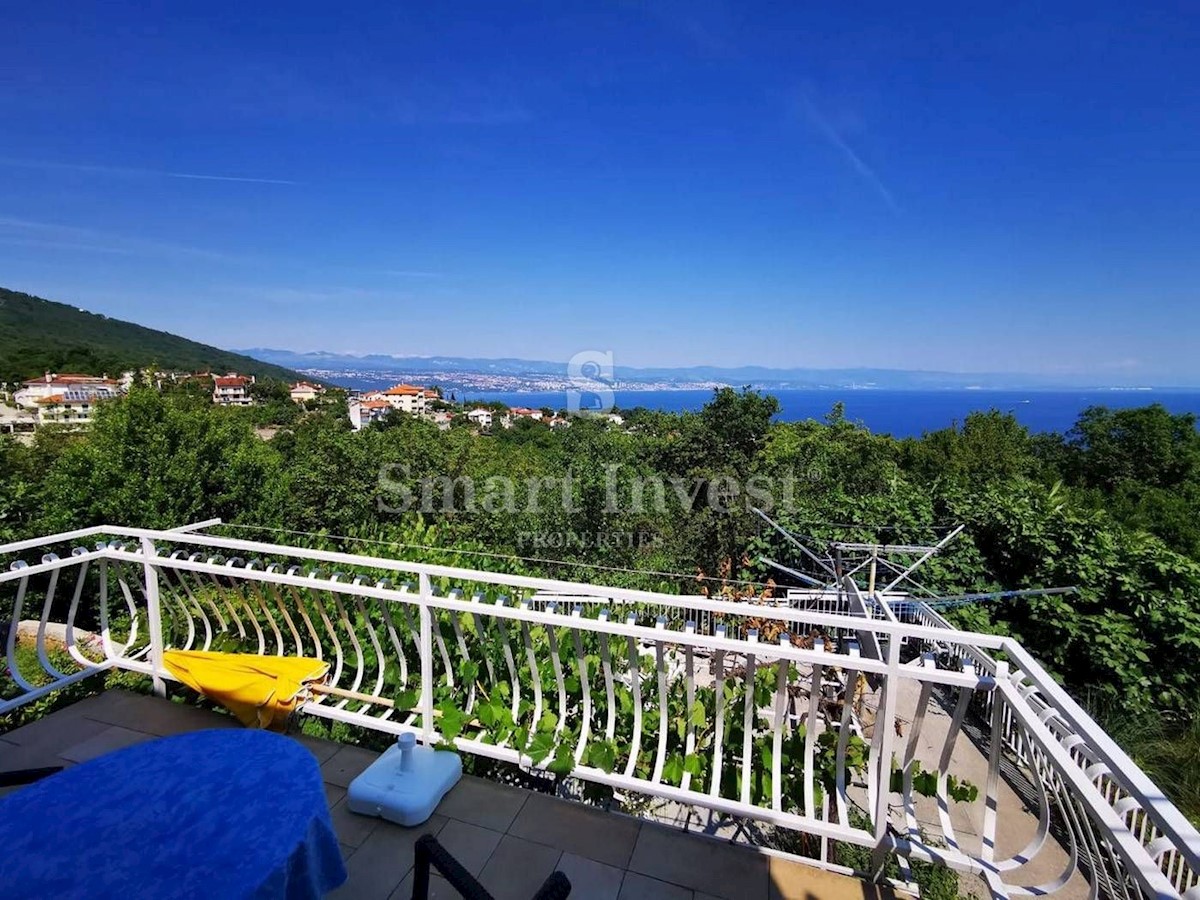 OPATIJA - IKA, Casa bifamiliare con splendida vista mare, in vendita