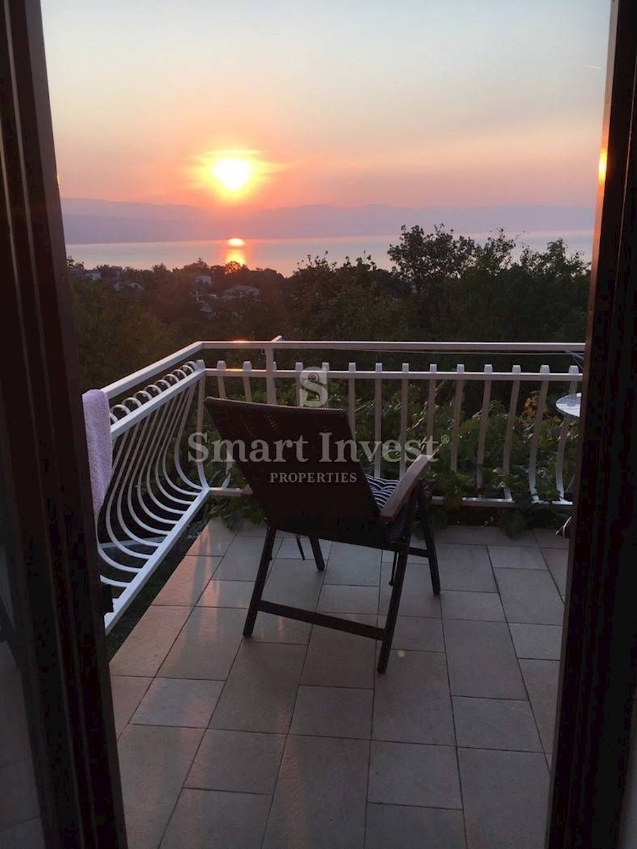 OPATIJA - IKA, Casa bifamiliare con splendida vista mare, in vendita