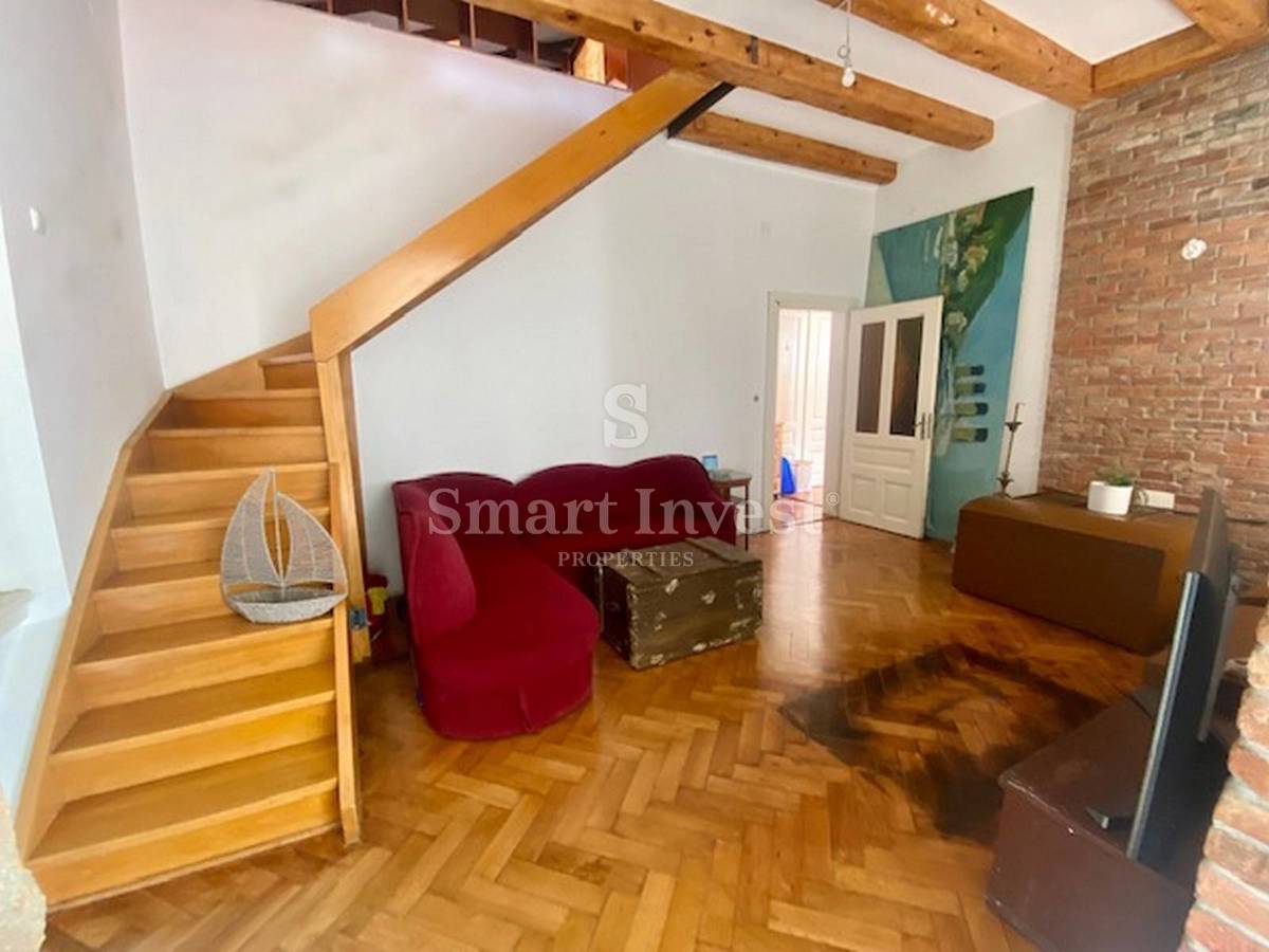 ABBAZIA, appartamento duplex fronte mare, in vendita
