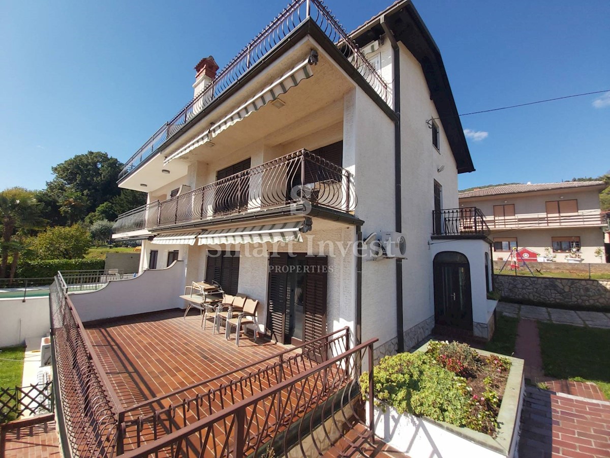 OPATIJA - IKA, Semi-detached house of 195 m2 with panoramic sea view