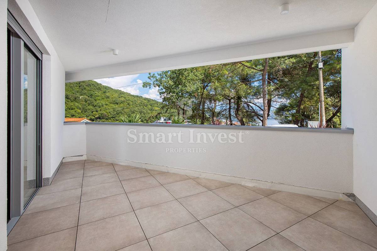 ABBAZIA, appartamento in complesso con piscina