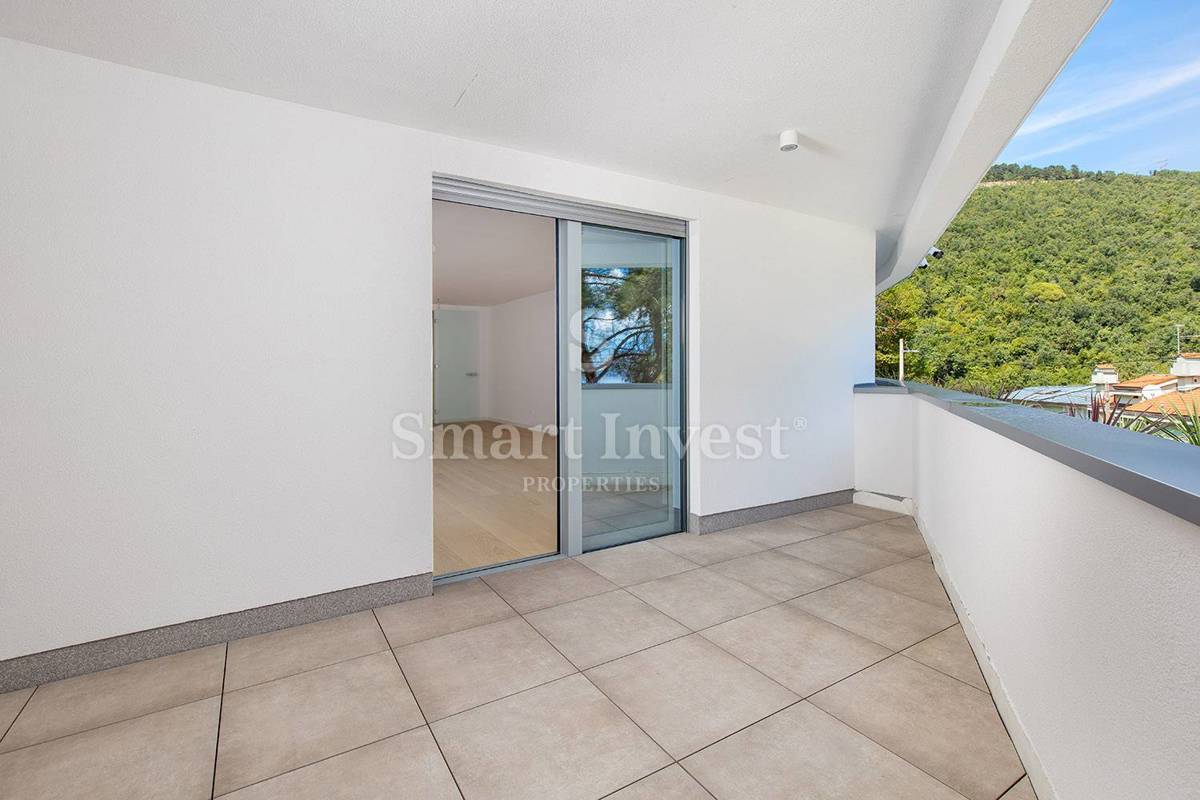 ABBAZIA, appartamento in complesso con piscina