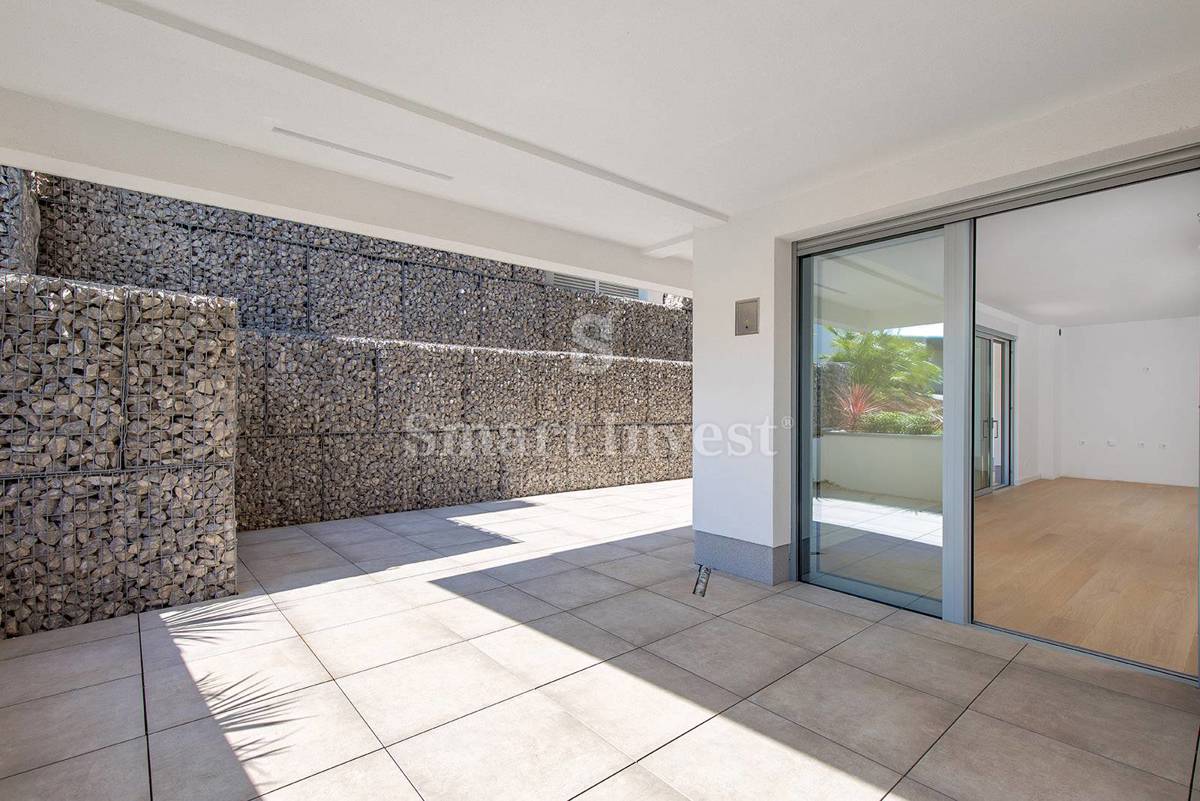 ABBAZIA, appartamento in complesso con piscina