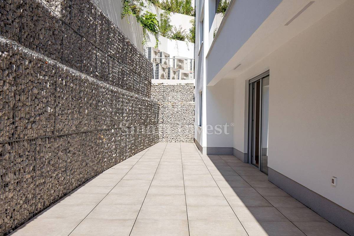 ABBAZIA, appartamento in complesso con piscina