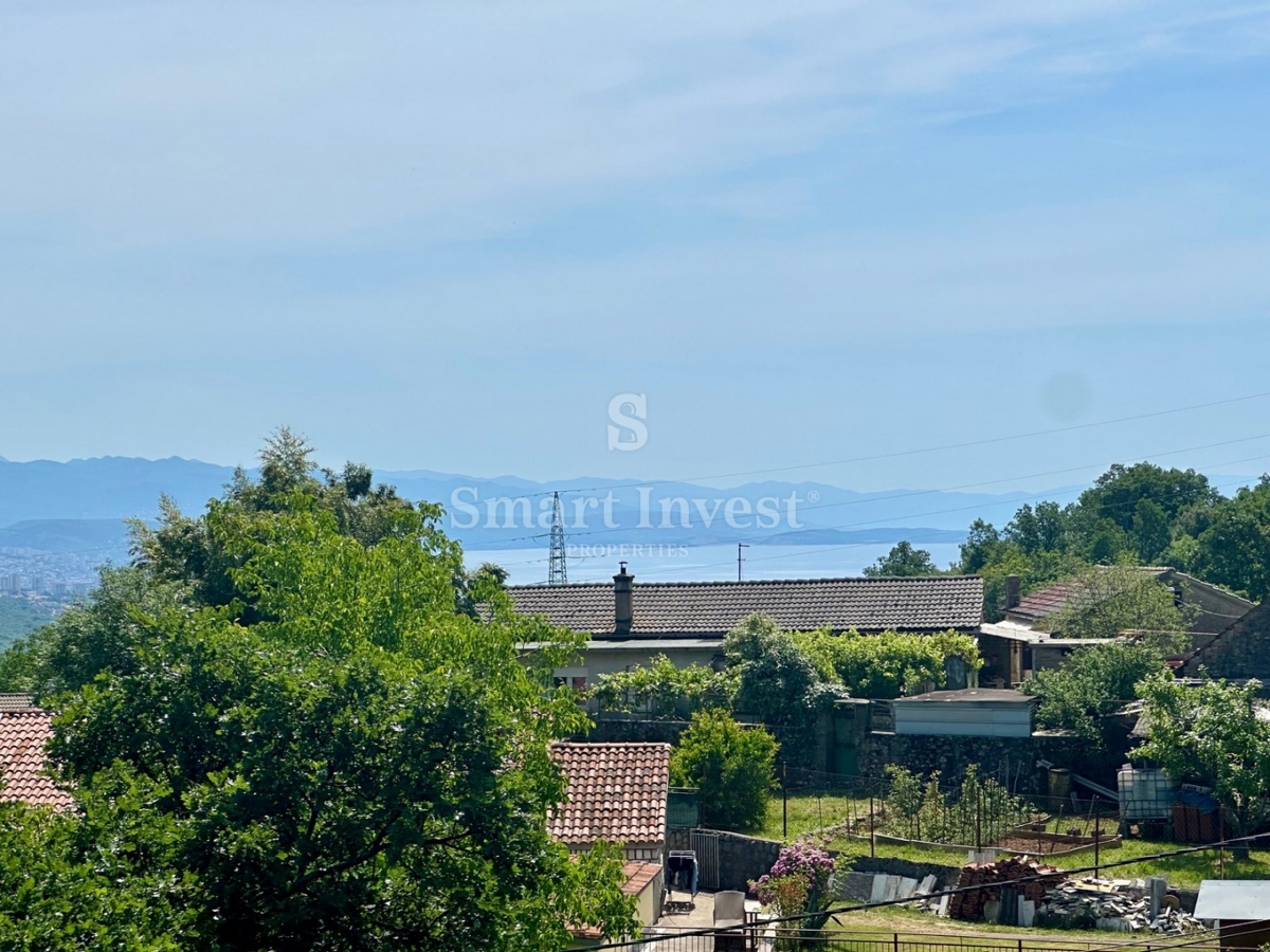 ABBAZIA - RUKAVAC, casa indipendente con vista mare in posizione tranquilla