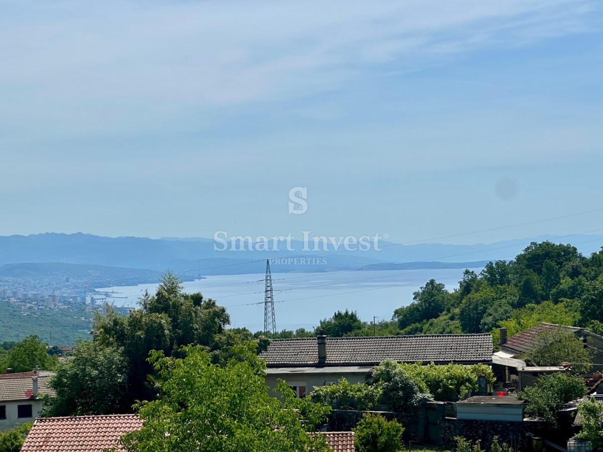 ABBAZIA - RUKAVAC, casa indipendente con vista mare in posizione tranquilla