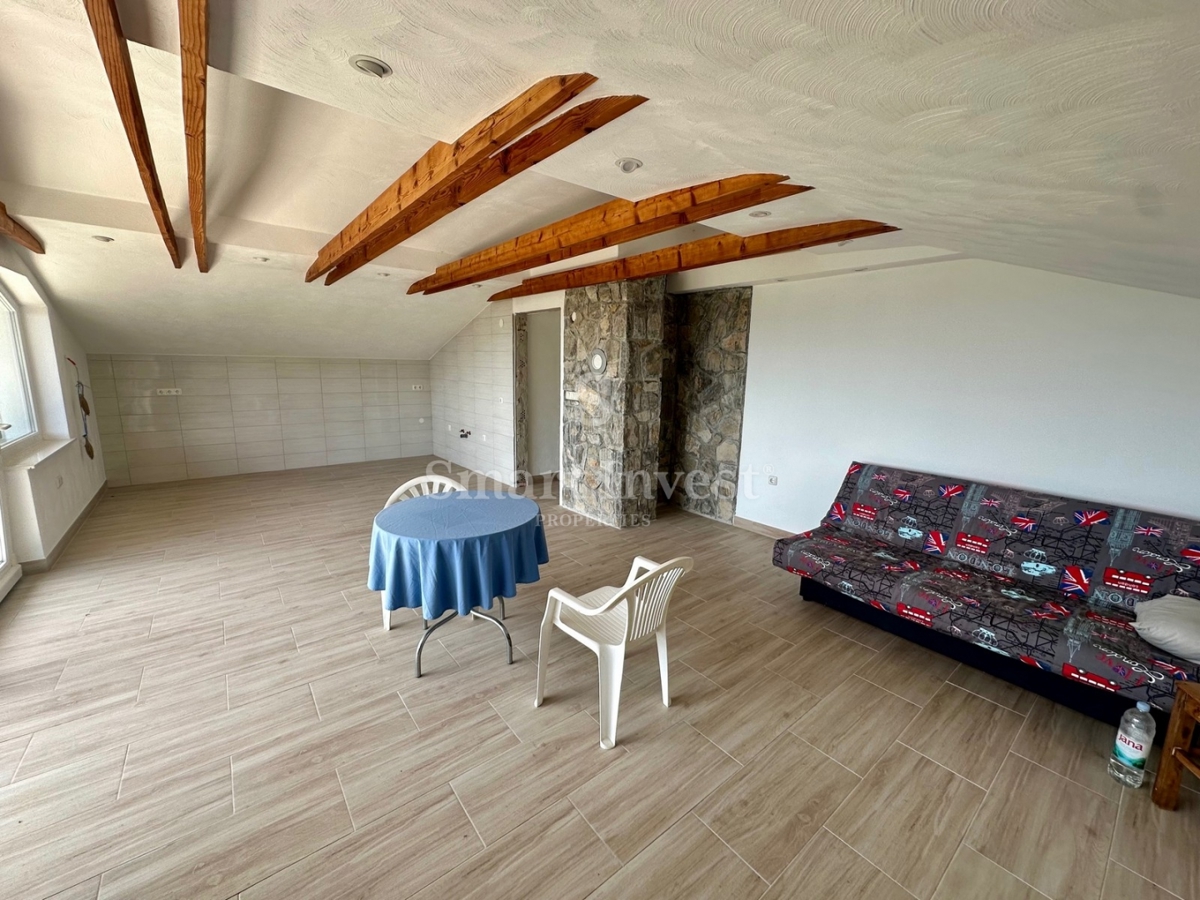 ABBAZIA - RUKAVAC, casa indipendente con vista mare in posizione tranquilla