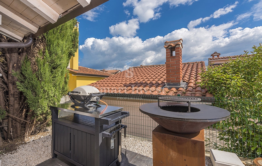 ISTRIA - PARENZO, casa moderna con piscina riscaldata