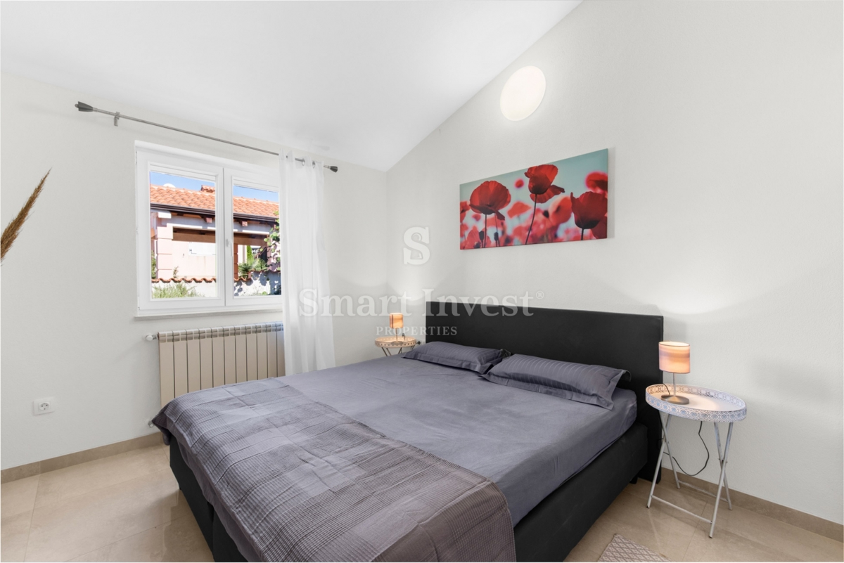 ISTRIA - PARENZO, casa moderna con piscina riscaldata