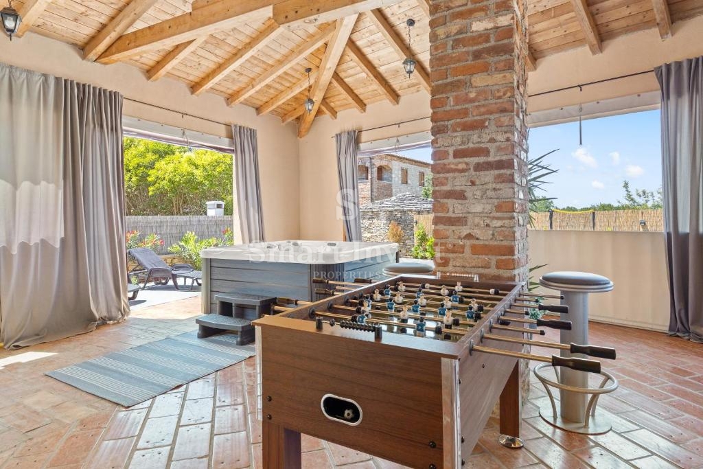 Casa Svetvinčenat, 207m2