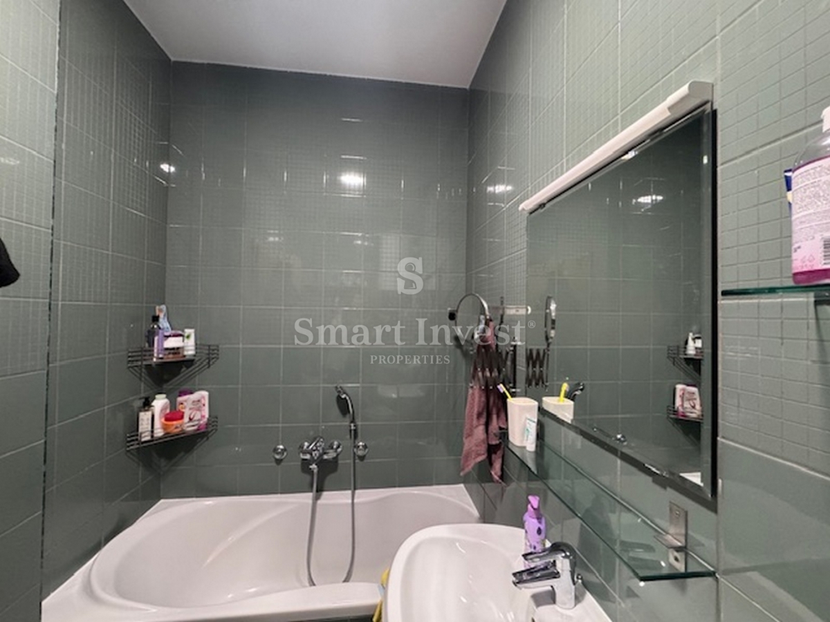 ABBAZIA, appartamento bilocale con parcheggio in edificio con piscina