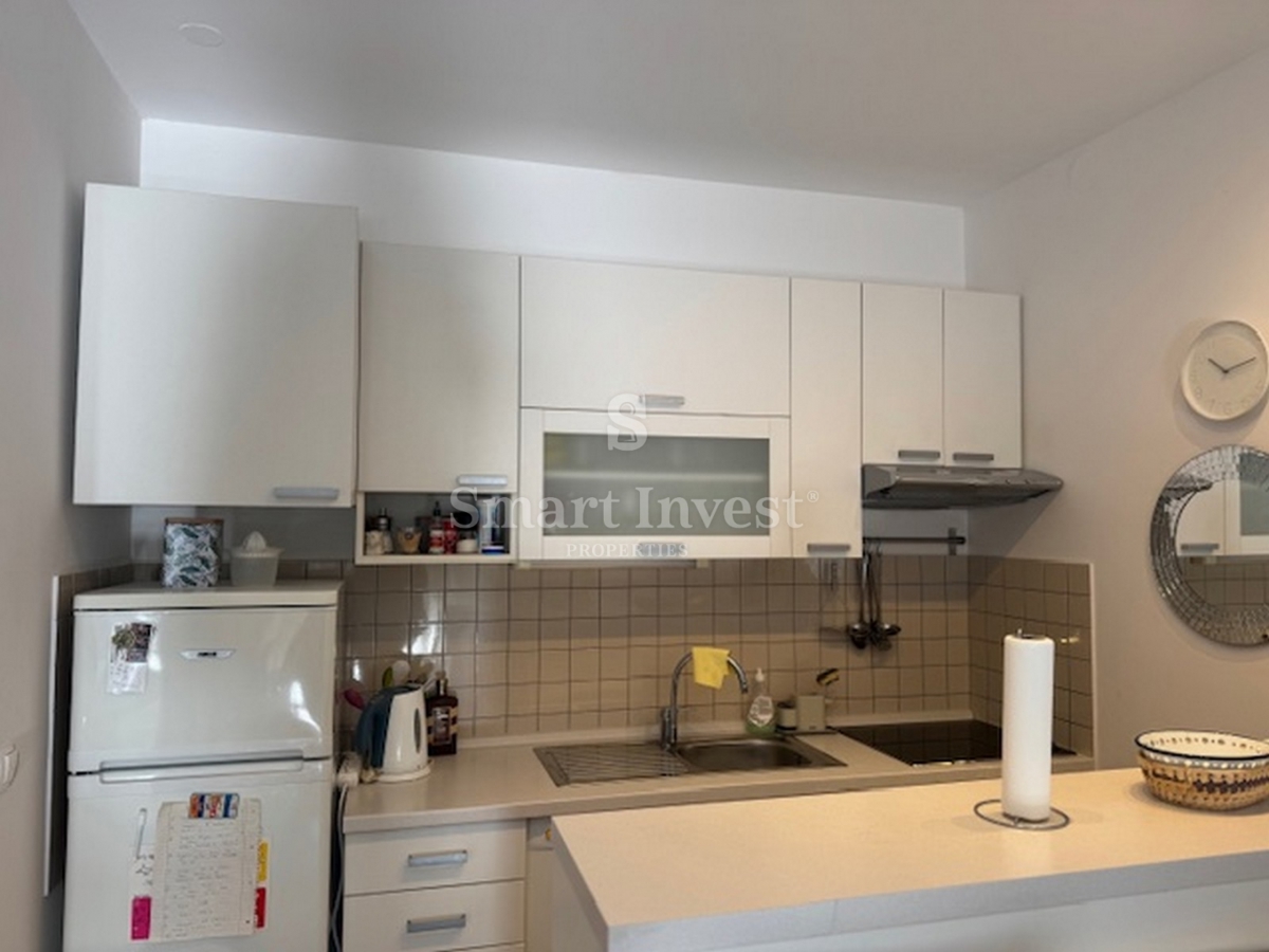 ABBAZIA, appartamento bilocale con parcheggio in edificio con piscina