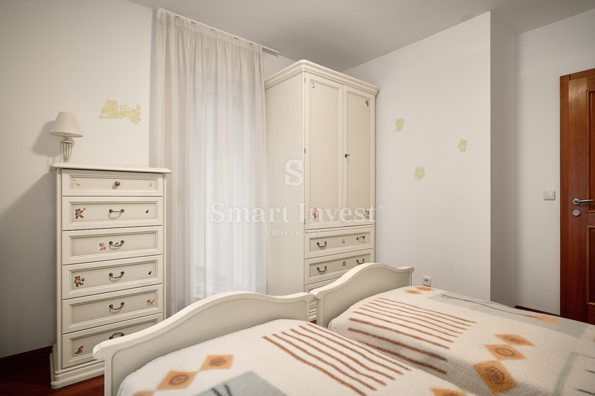 ABBAZIA, appartamento trilocale con vista mare e garage