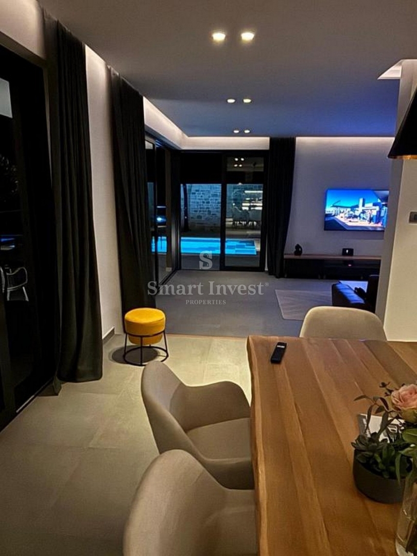 RIVIERA DI ABBAZIA, moderna nuova villa con piscina e vista mare