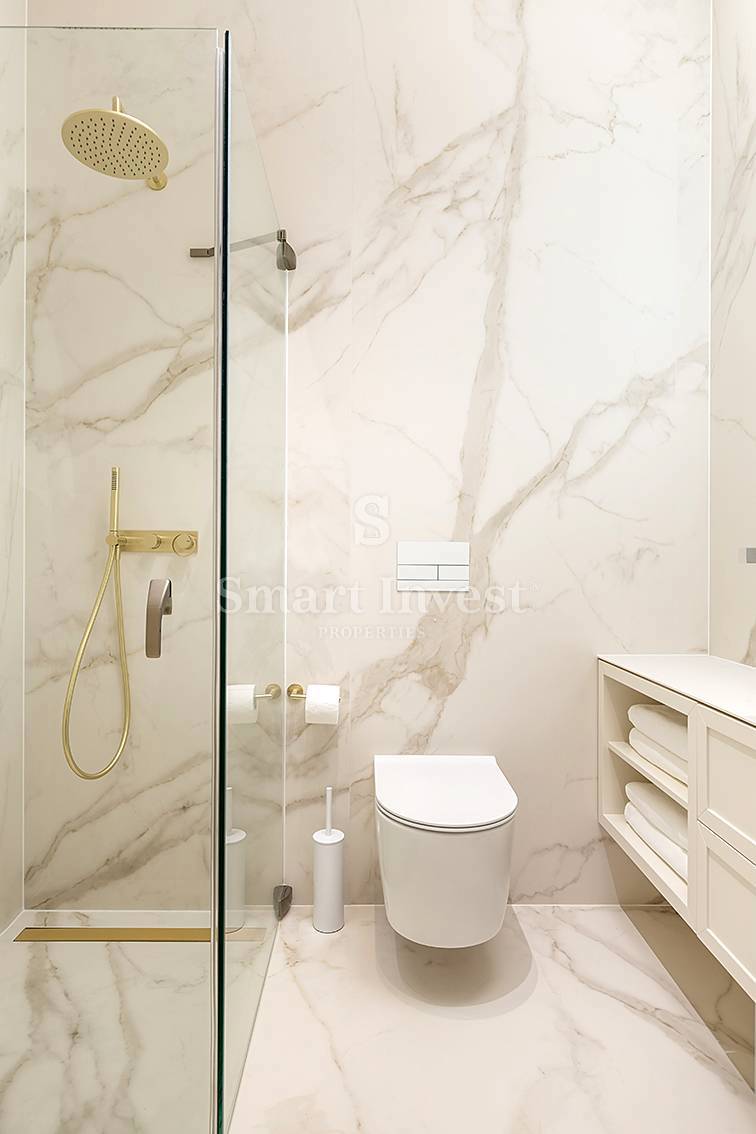 ABBAZIA – CENTRO, lussuoso appartamento fronte mare in villa ristrutturata