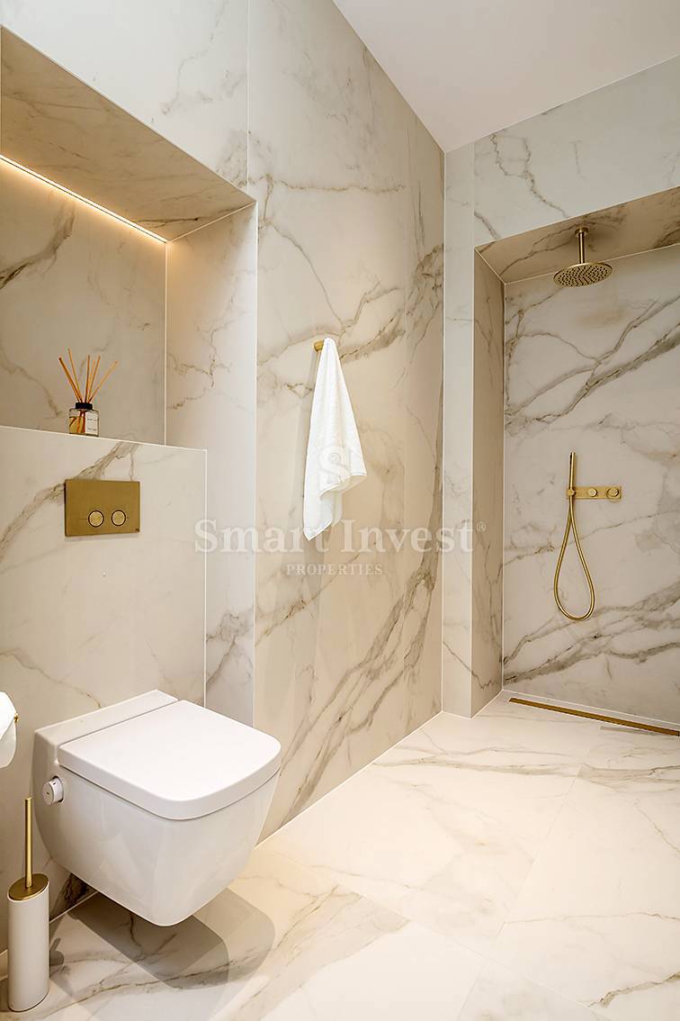 ABBAZIA – CENTRO, lussuoso appartamento fronte mare in villa ristrutturata