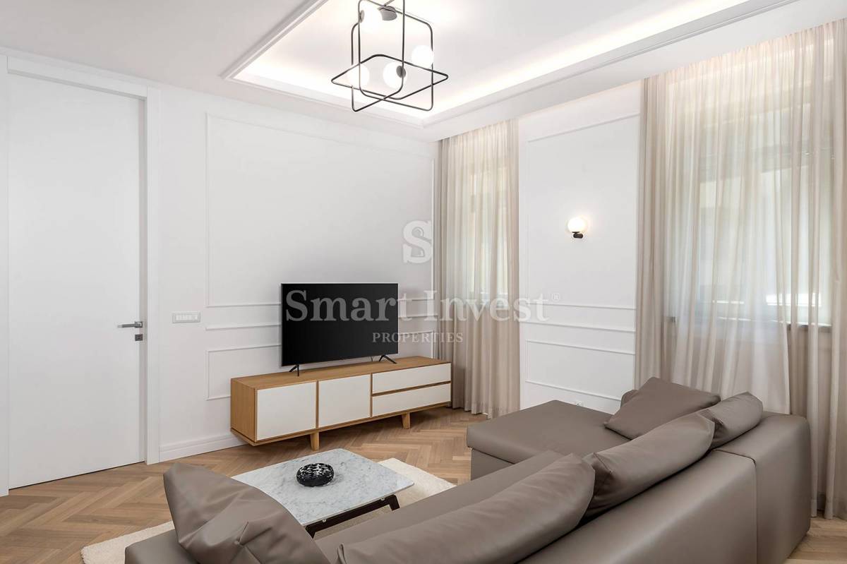 ABBAZIA – CENTRO, lussuoso appartamento fronte mare in villa ristrutturata