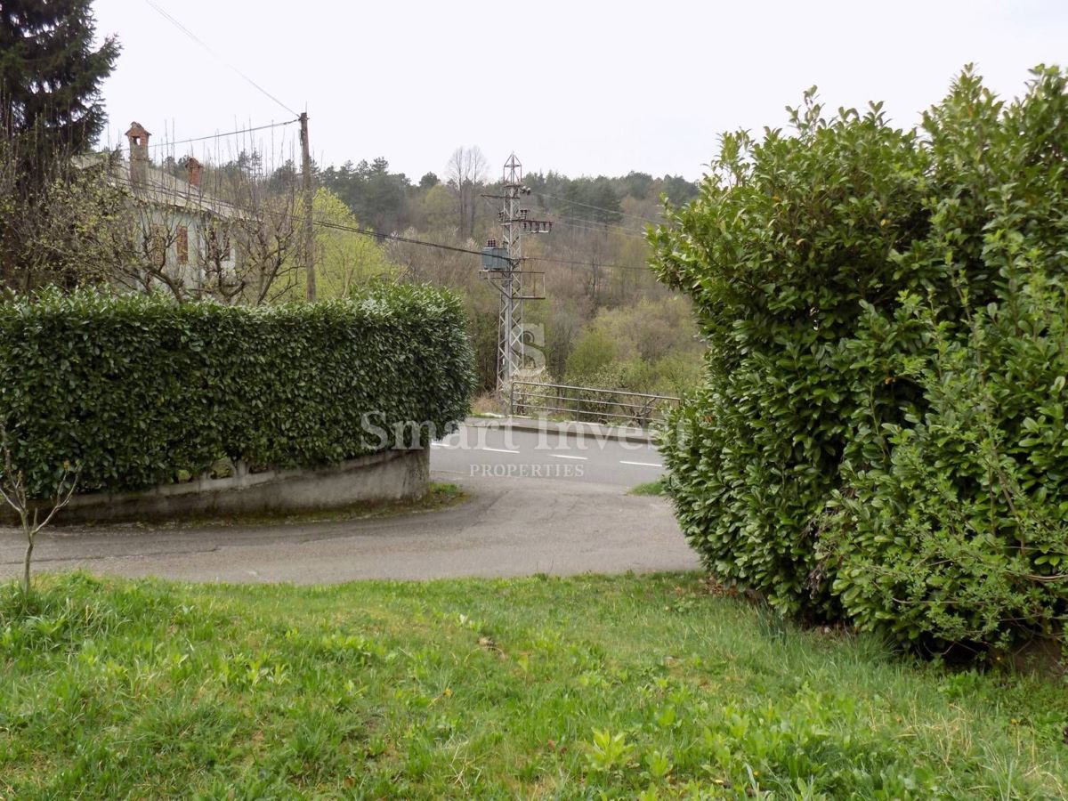 VIŠKOVO - MARČELJI, terreno con permesso di costruire per 2 edifici con 9 appartamenti