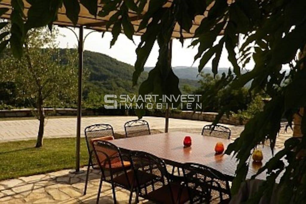 ISTRIA - LUPOGLAV, COMPLEX OF RENOVATED VILLAS