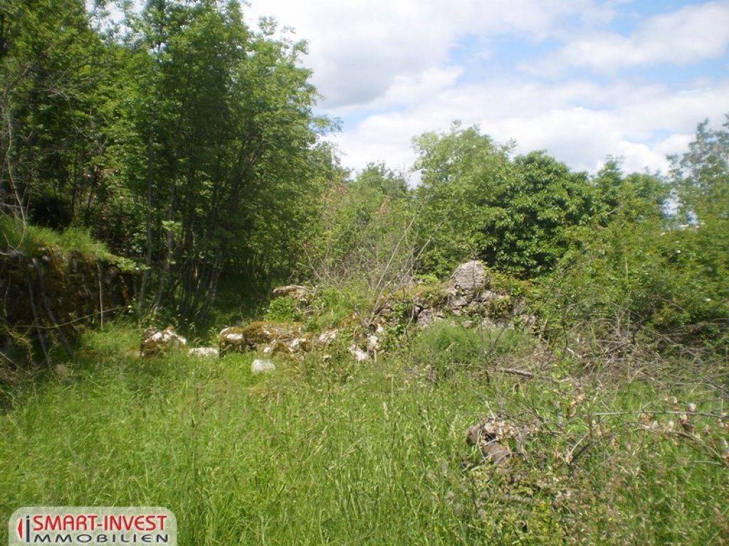 LOVRAN, Land of 15.000 m2 with a sea view on a quiet location