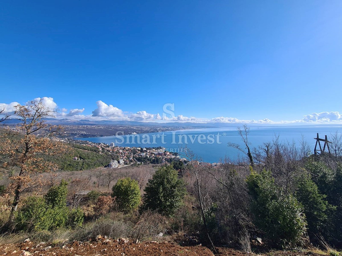 OPATIJA, Building land of 10.100 m2 with a beautiful sea view