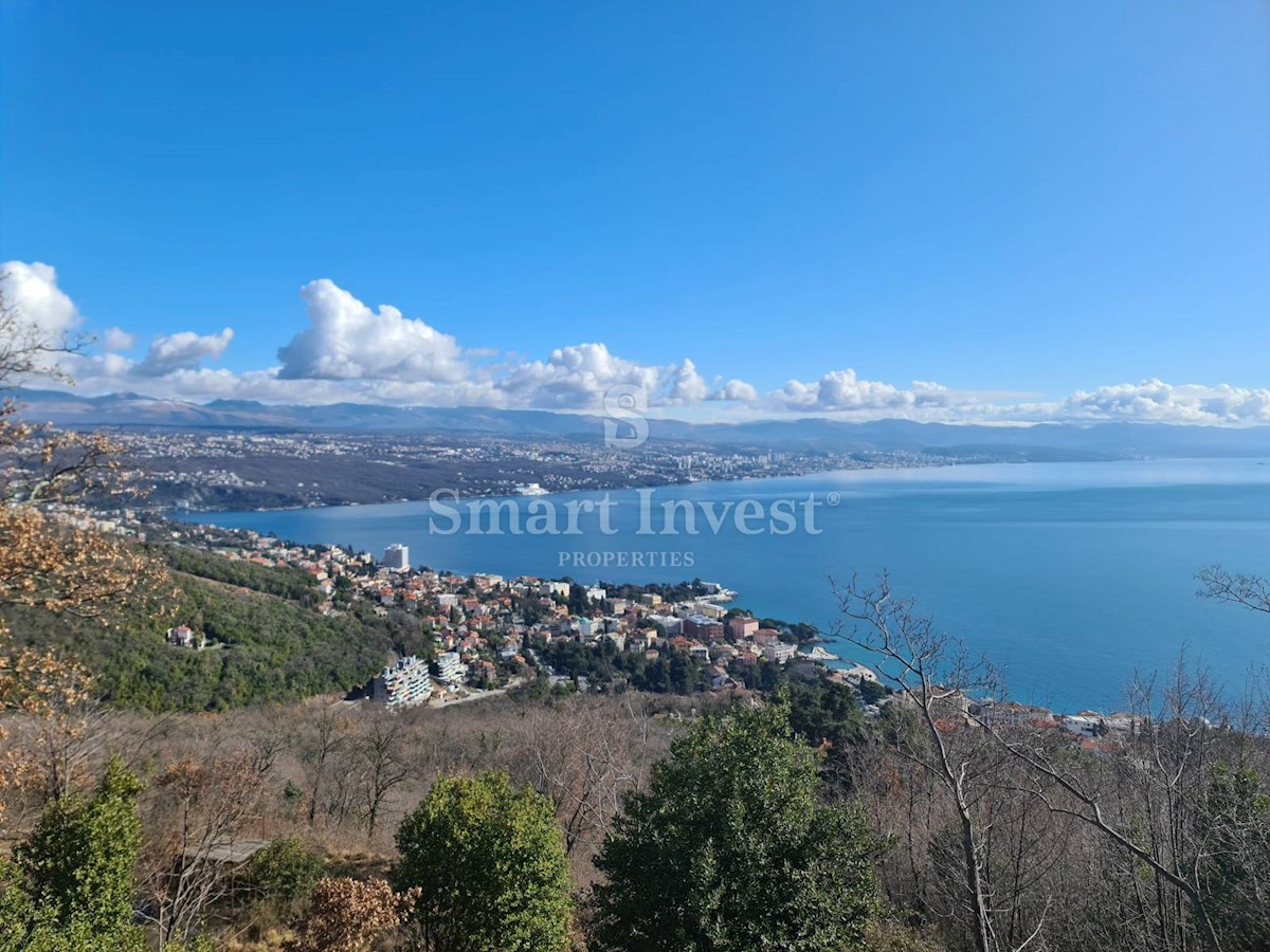 OPATIJA, Building land of 10.100 m2 with a beautiful sea view