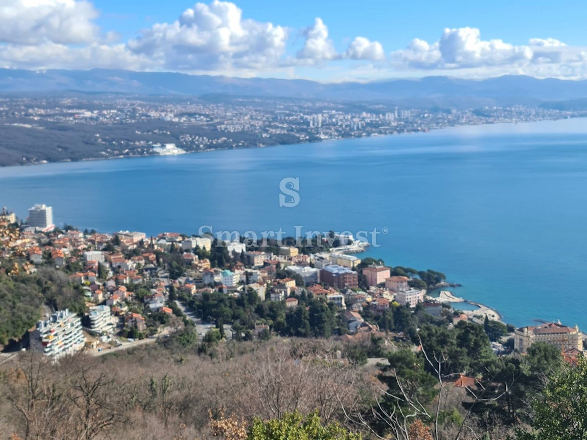 OPATIJA, Building land of 10.100 m2 with a beautiful sea view