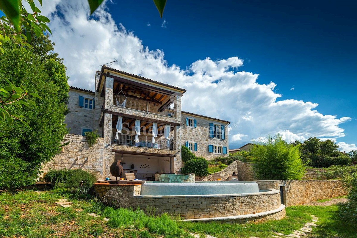 ISTRIA - PARENZO, Villa di lusso in pietra con piscina e vista mare, in vendita