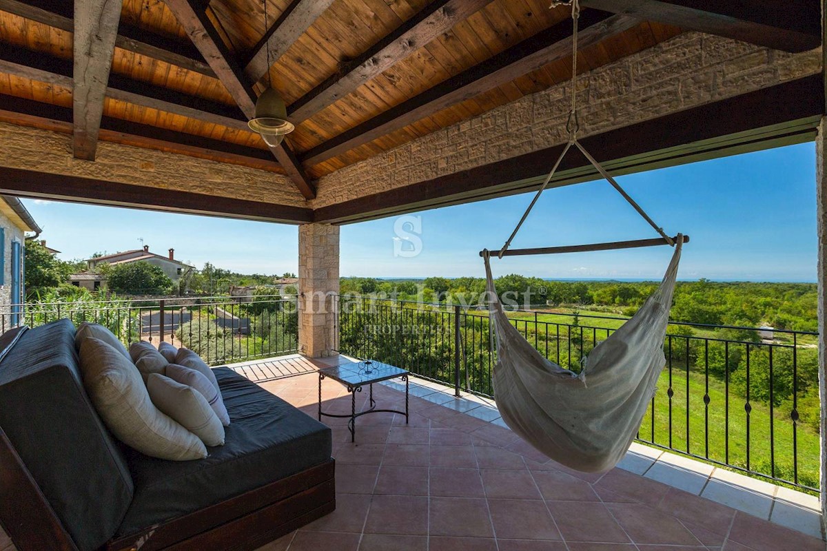 ISTRIA - PARENZO, Villa di lusso in pietra con piscina e vista mare, in vendita