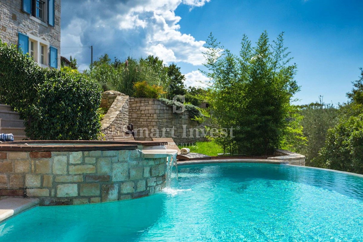 ISTRIA - PARENZO, Villa di lusso in pietra con piscina e vista mare, in vendita