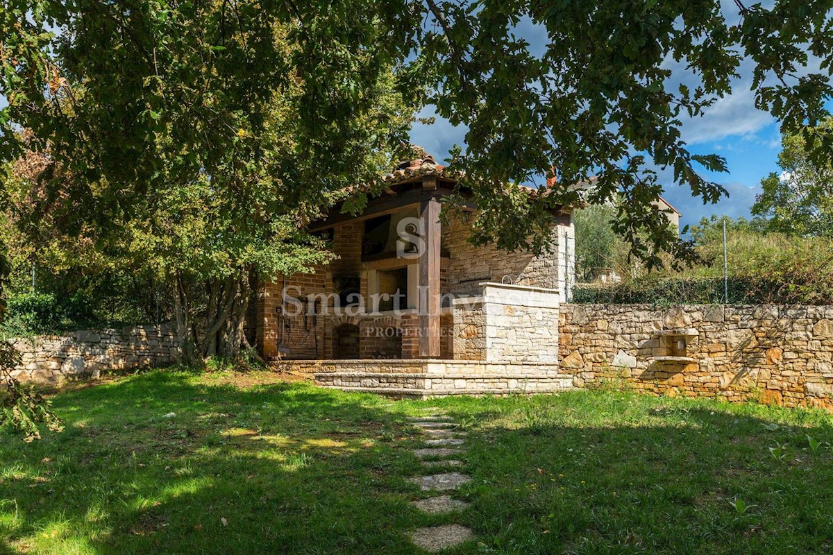 ISTRIA - PARENZO, Villa di lusso in pietra con piscina e vista mare, in vendita