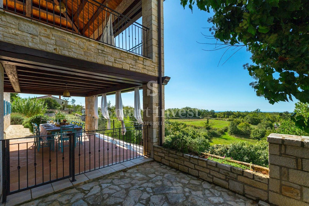 ISTRIA - PARENZO, Villa di lusso in pietra con piscina e vista mare, in vendita