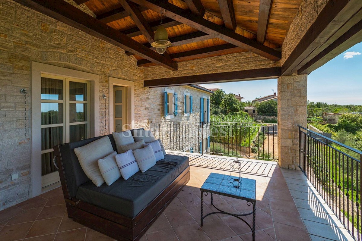 ISTRIA - PARENZO, Villa di lusso in pietra con piscina e vista mare, in vendita