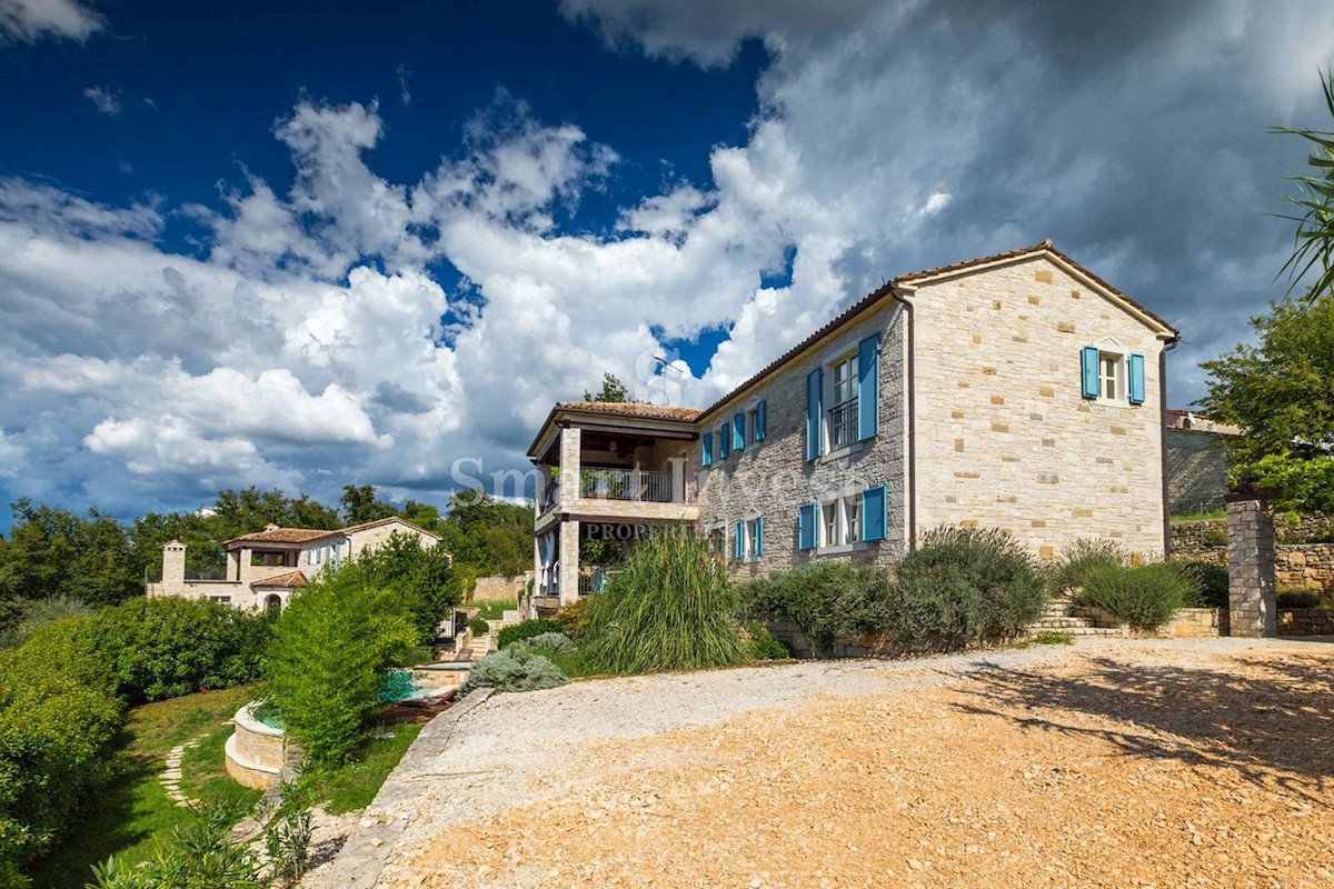 ISTRIA - PARENZO, Villa di lusso in pietra con piscina e vista mare, in vendita