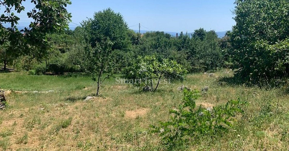 IČIĆI - POLJANE, Terreno edificabile di 2.320 m2 in una bella posizione tranquilla