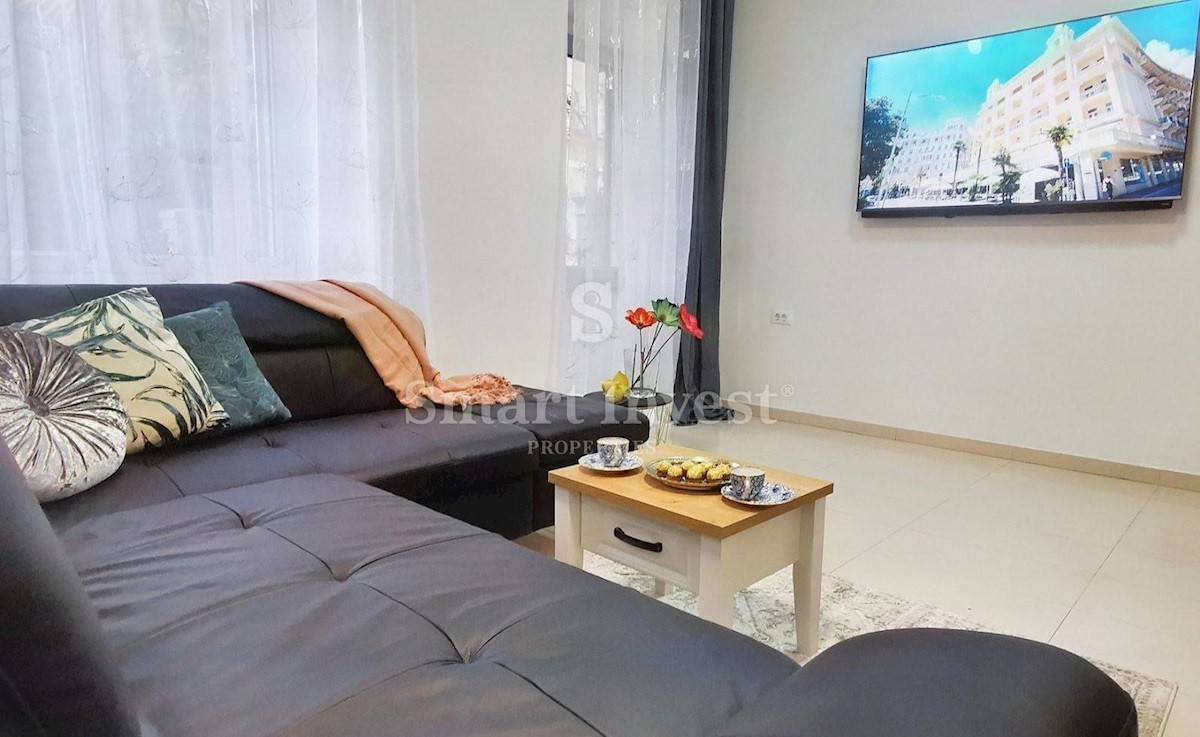 OPATIJA, Completely renovated 1-bedroom apartment with parking, near the sea