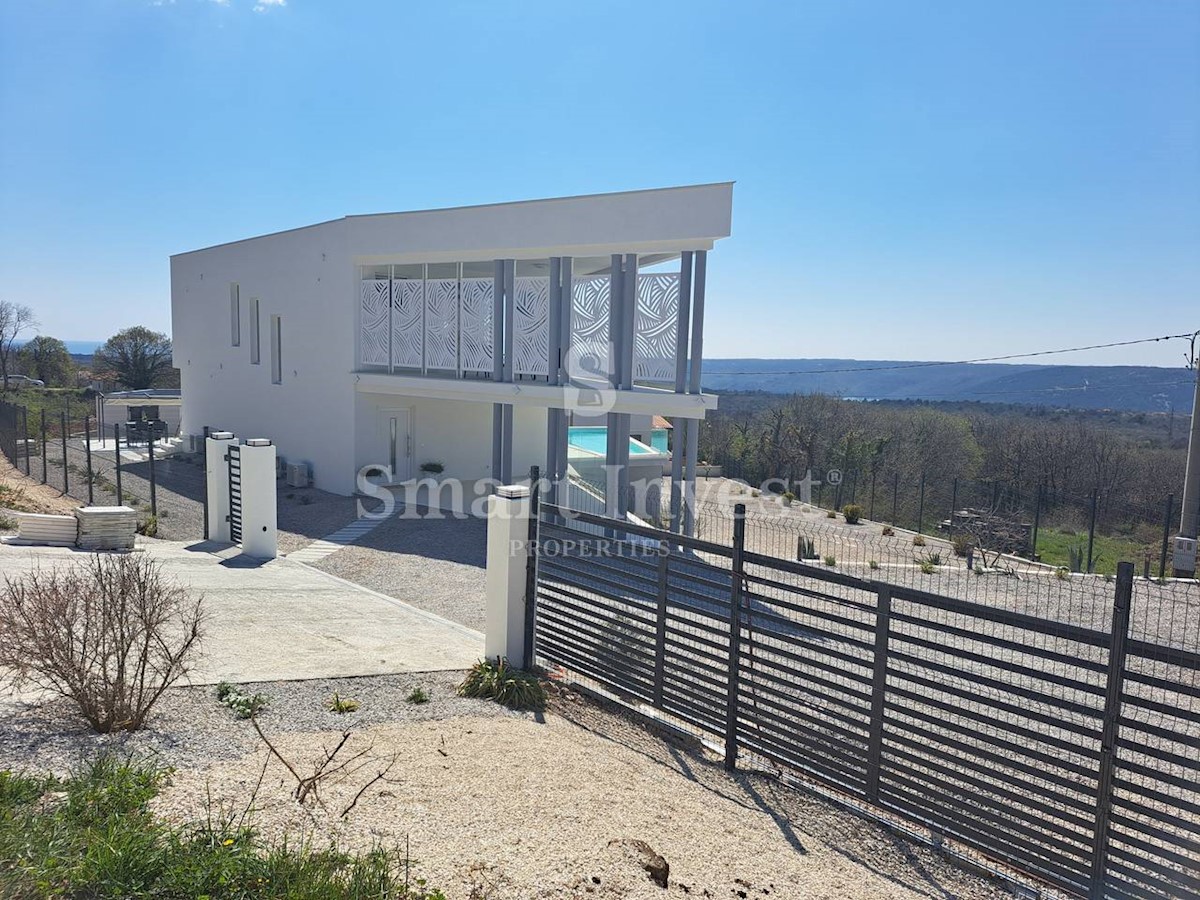 ISTRIA - RABAC vicinanze, Nuova elegante villa con piscina, in vendita