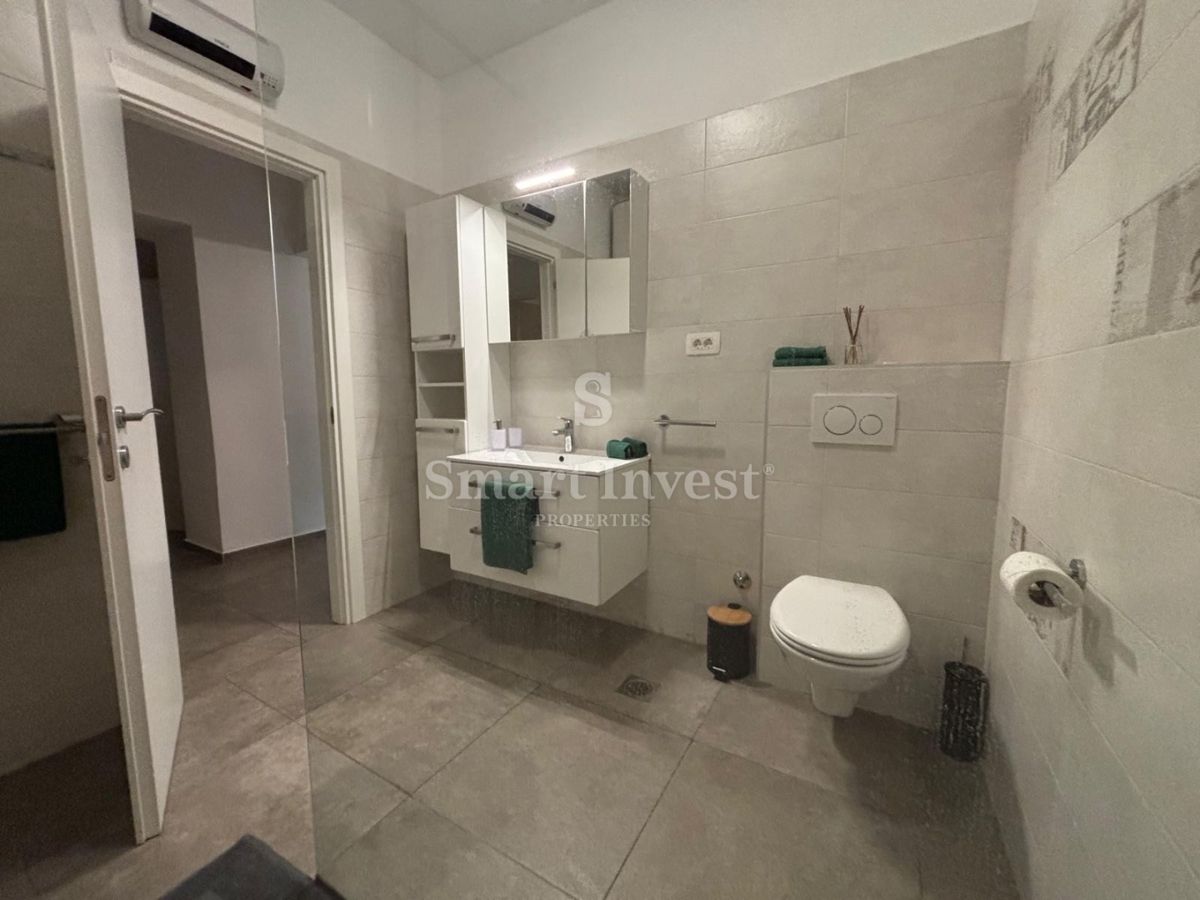 ABBAZIA - CENTRO, appartamento di 2 camere da letto con terrazzo e parcheggio