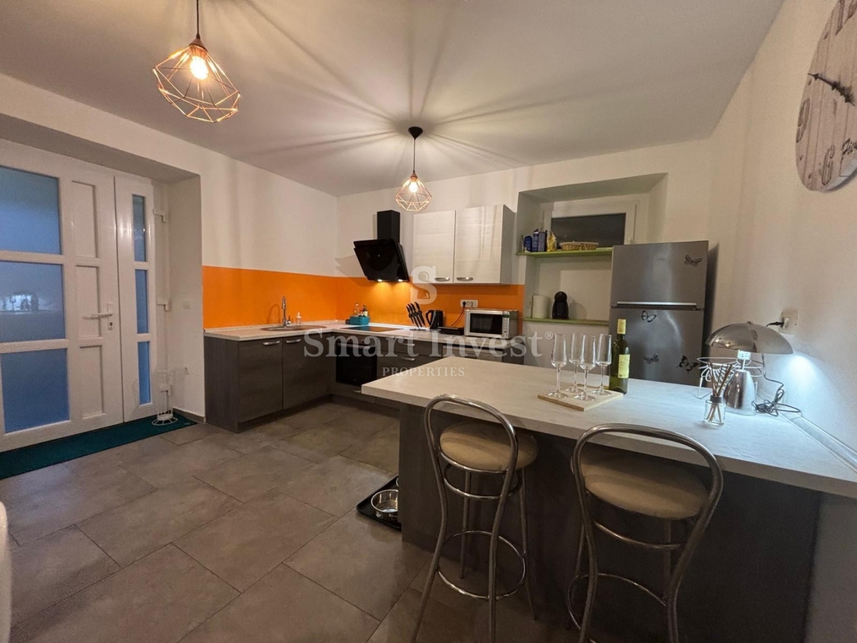 ABBAZIA - CENTRO, appartamento di 2 camere da letto con terrazzo e parcheggio