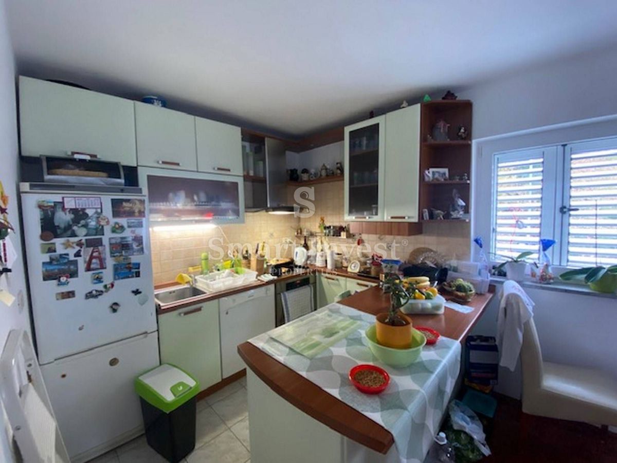 MOŠĆENIČKA DRAGA, appartamento trilocale con vista mare