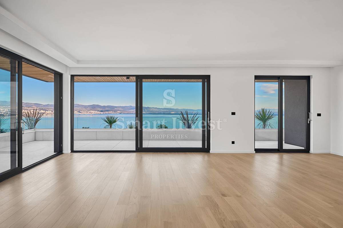 ABBAZIA, nuovo appartamento di lusso con piscina e vista mare impareggiabile