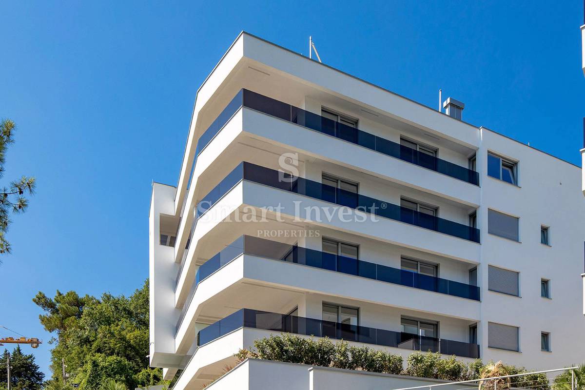 ABBAZIA, appartamento trilocale con vista mare e piscina comune